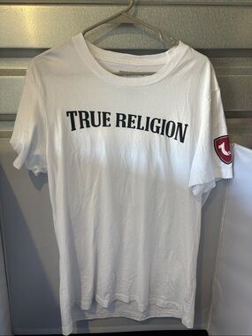 True Religion White T‑Shirt with Black Logo and Red Sleeve Patch
